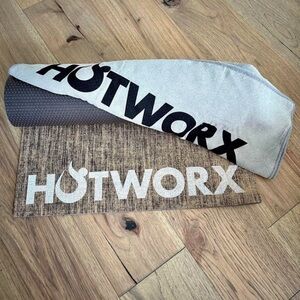 Hotworx yoga mat and towel